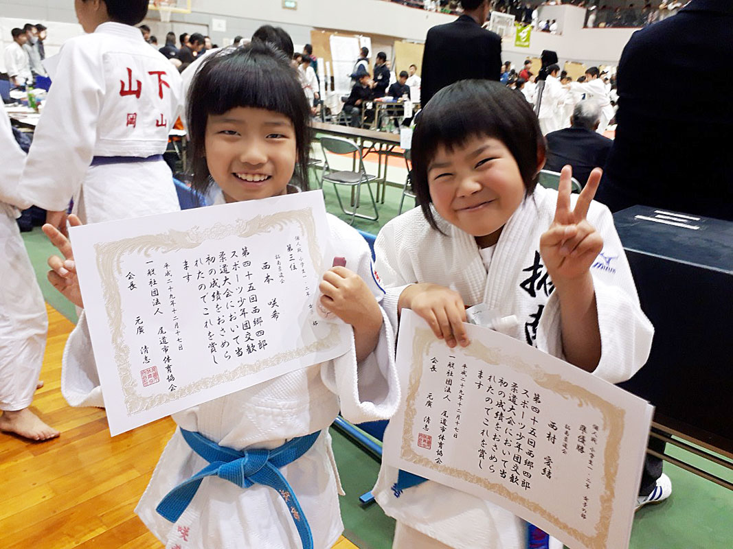 初めての準優勝！！（向かって右）